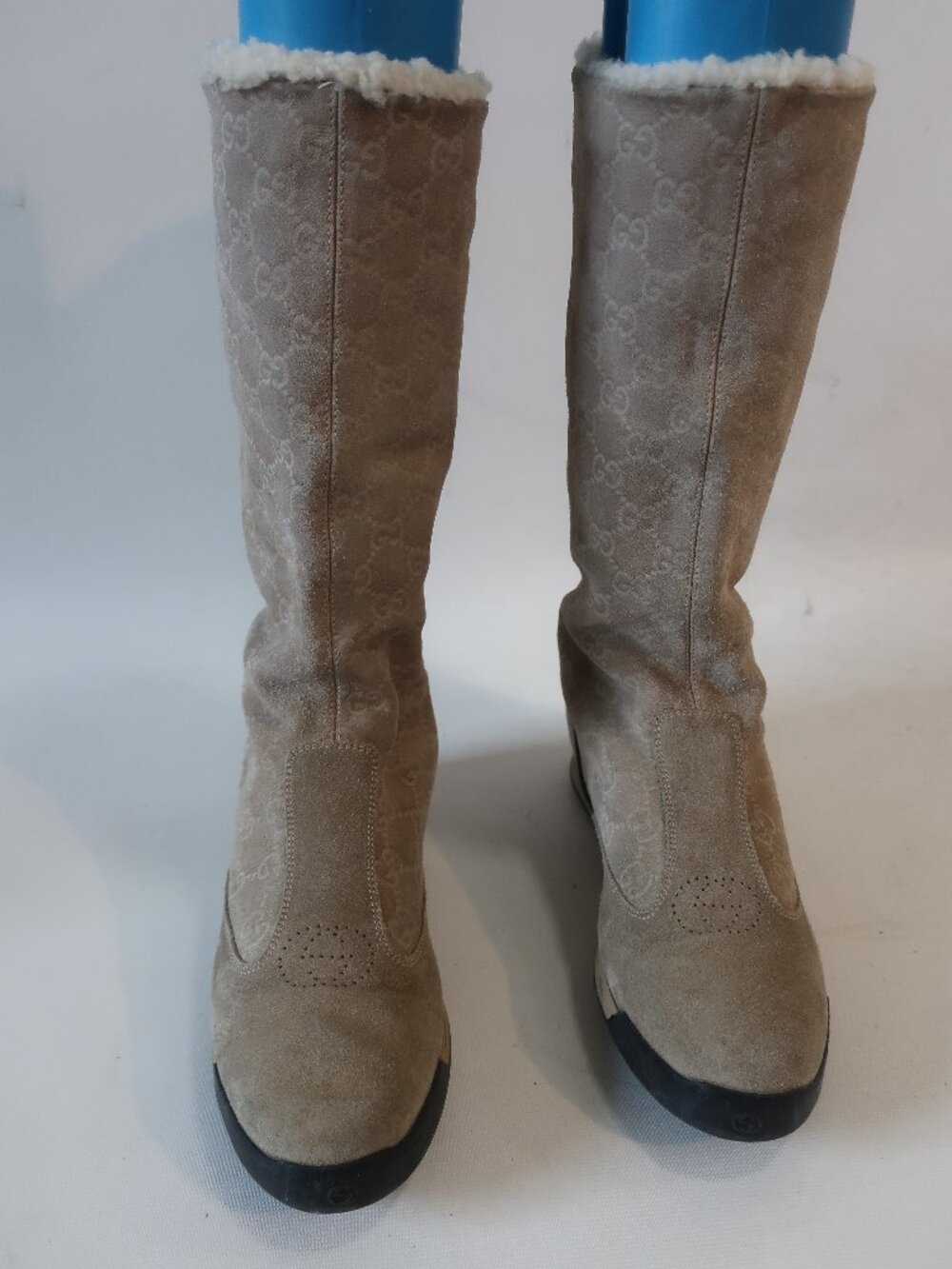 Authentic Womens Gucci Beige 163482 Guccissima Suede Shearling Boots 38 US/8 - Picture 2 of 16